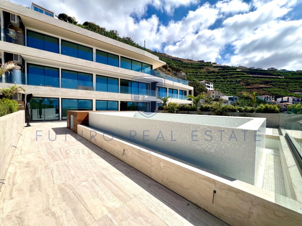 Apartamento T2 para Venda em Camara de Lobos Foto 8
