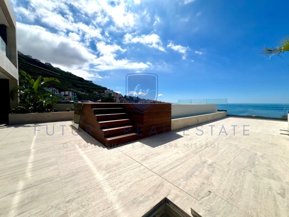 Apartamento T2 para Venda em Camara de Lobos Foto 12