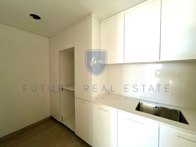 Apartamento T2 para Venda em Camara de Lobos Foto 4