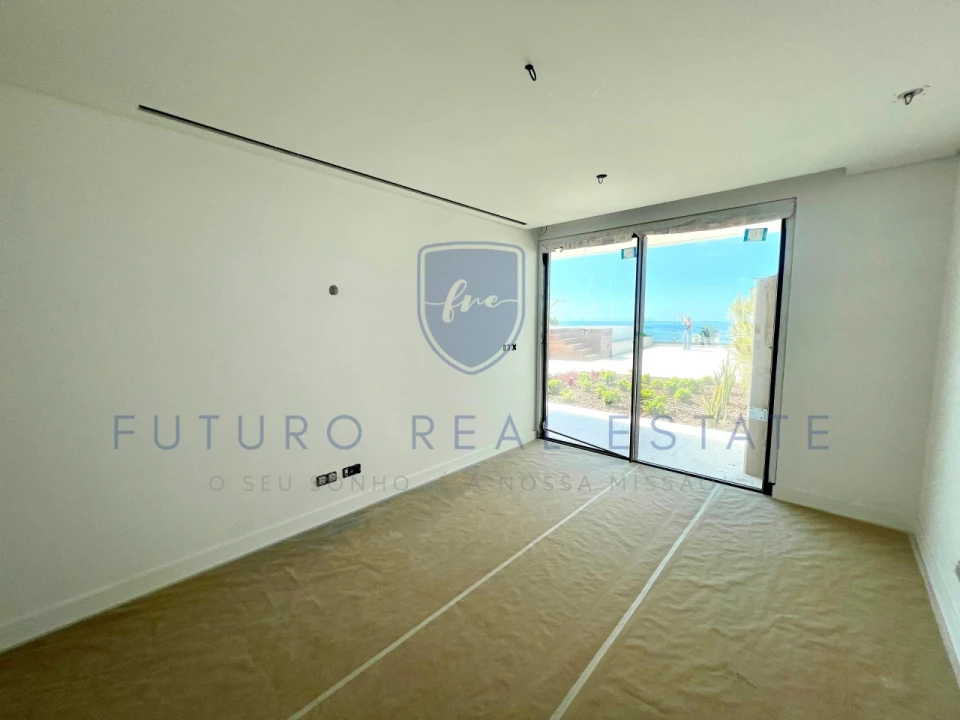Apartamento T3 para Venda em Camara de Lobos Foto 13