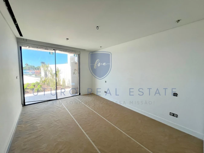 Apartamento T3 para Venda em Camara de Lobos Foto 14