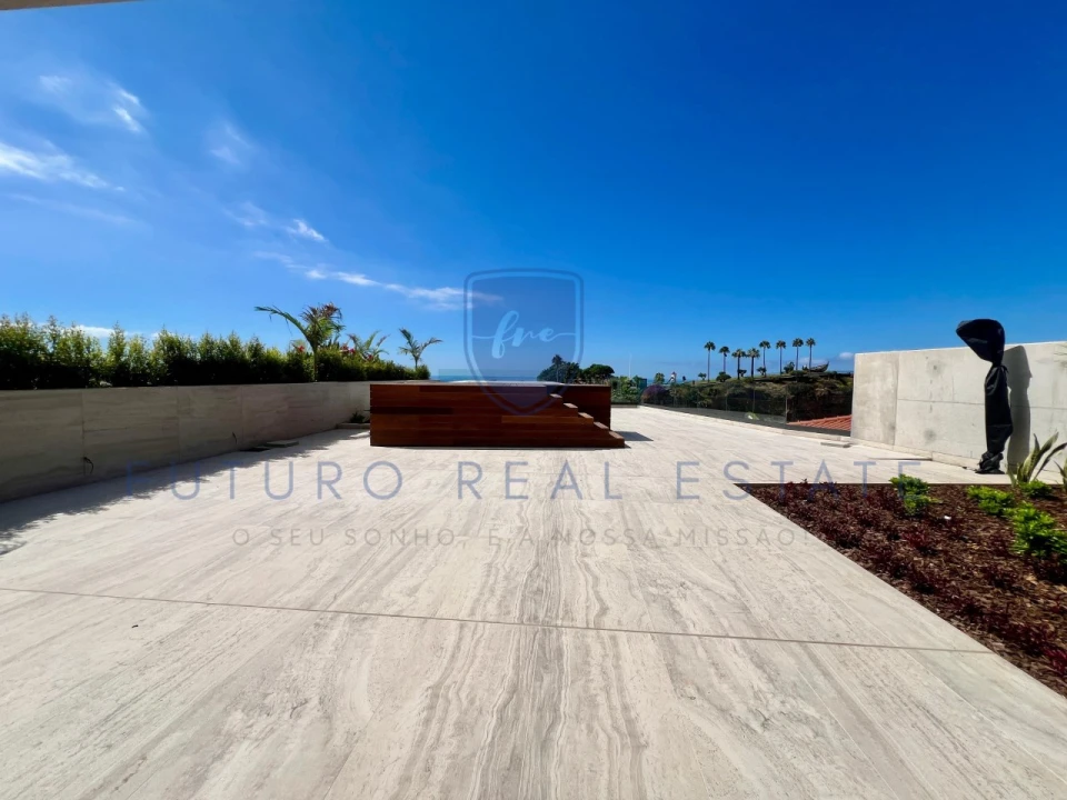 Apartamento T3 para Venda em Camara de Lobos Foto 8