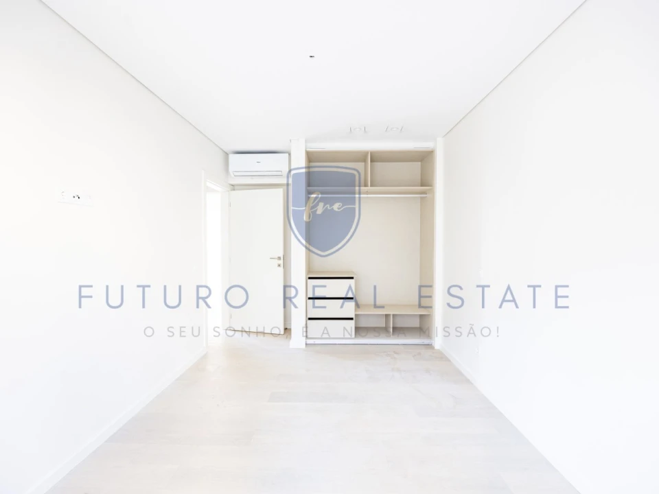 Apartamento T2 para Venda em São Martinho Foto 7
