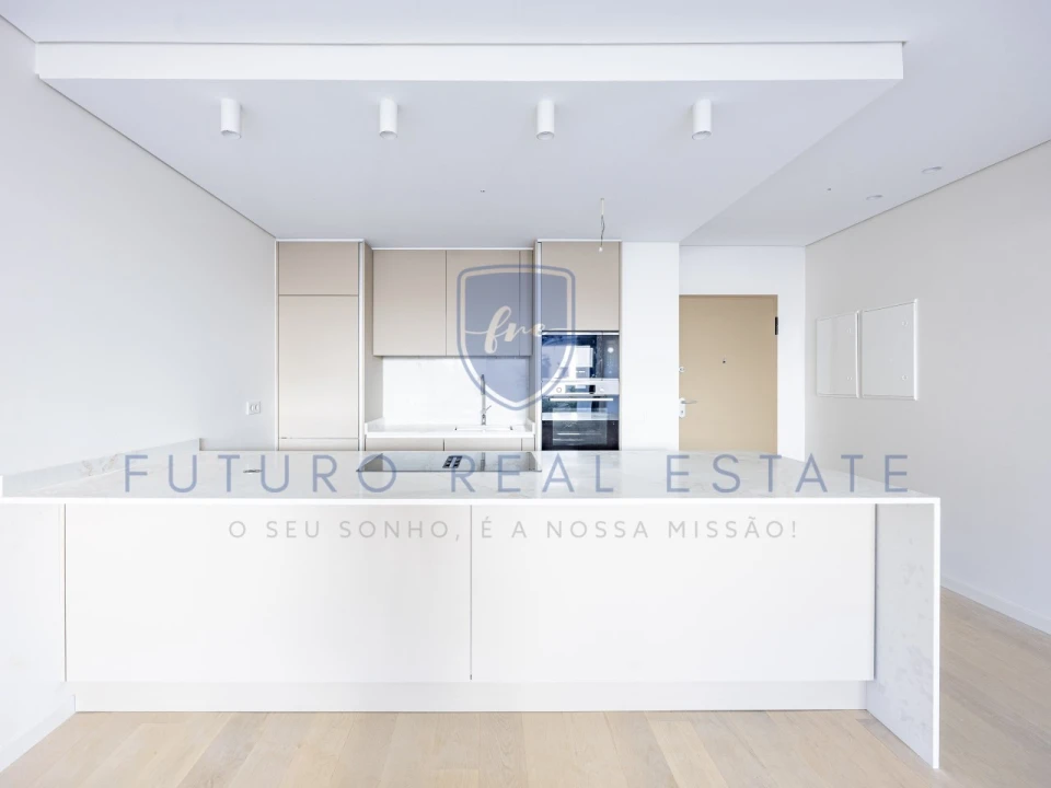 Apartamento T2 para Venda em São Martinho Foto 4