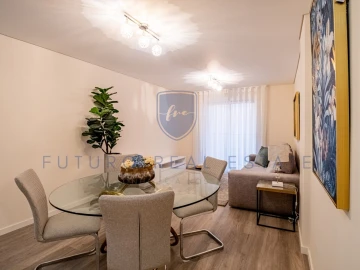 Apartamento T2 para Venda em Funchal (Se)