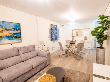 Apartamento T2 para Venda em Funchal (Se)