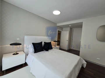 Apartamento T4 para Venda em Funchal (Se)