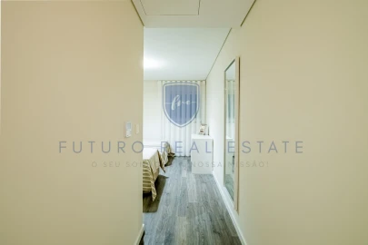 Apartamento T2 para Venda em Funchal (Se)