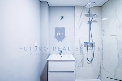 Apartamento T2 para Venda em Funchal (Se)