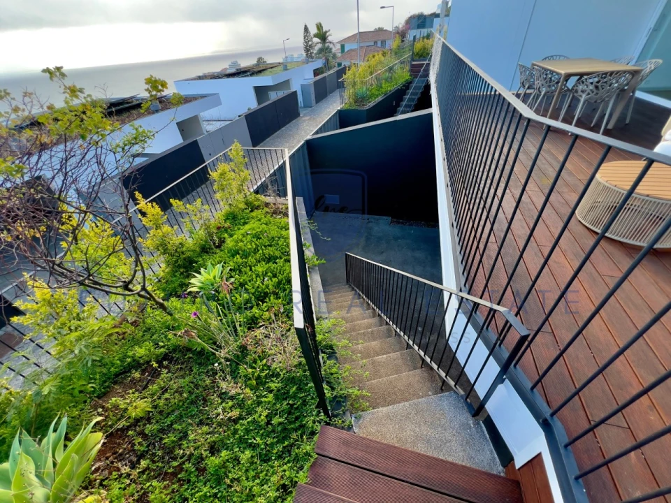 Moradia T4 para Venda em São Martinho Foto 69