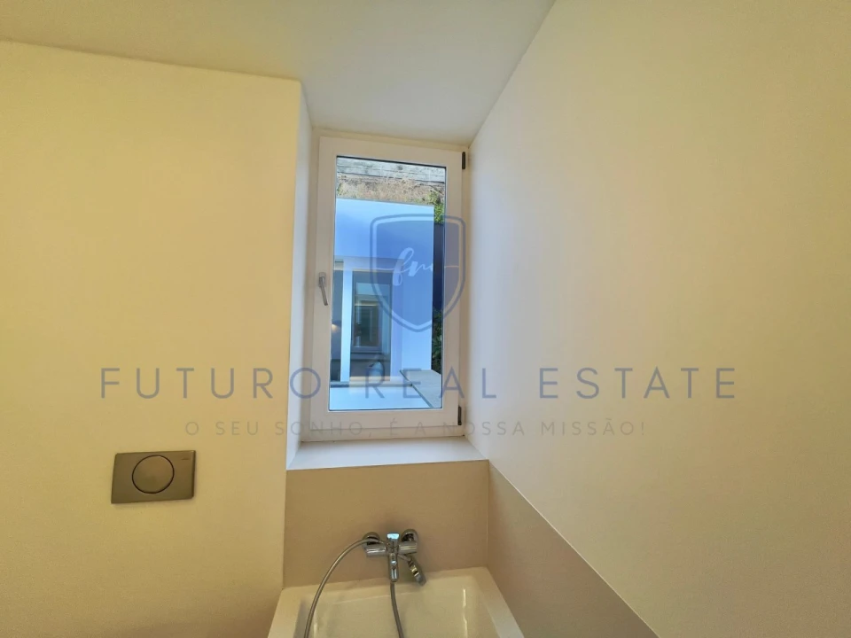 Moradia T4 para Venda em São Martinho Foto 43