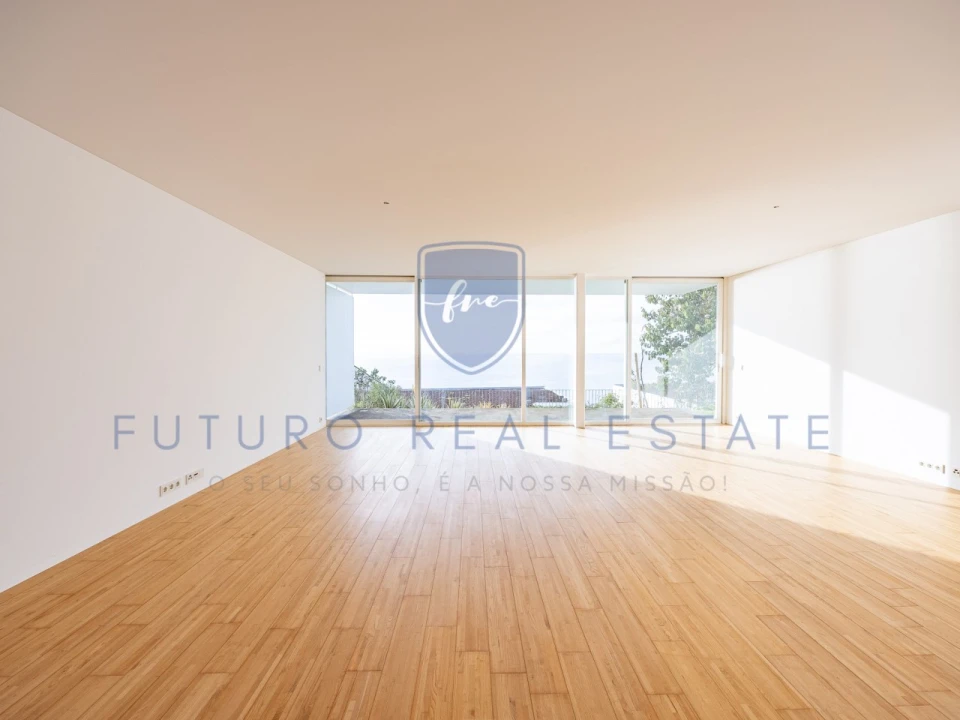 Moradia T3 para Venda em São Martinho Foto 28