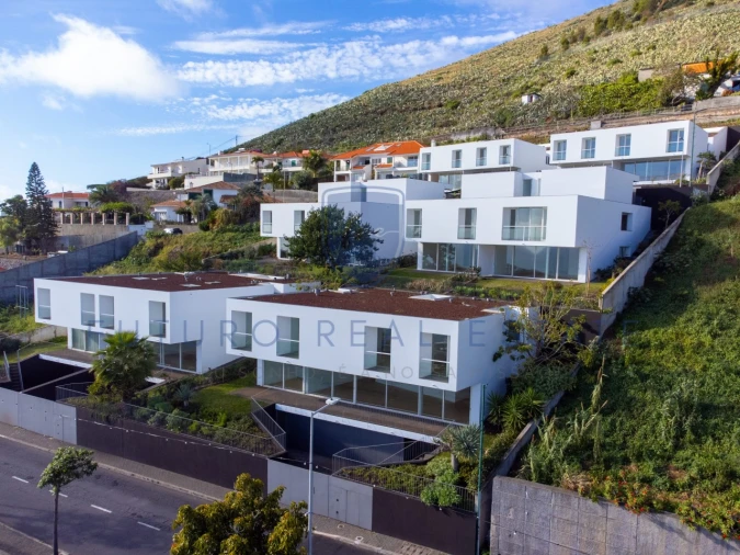 Moradia T3 para Venda em São Martinho Foto 5