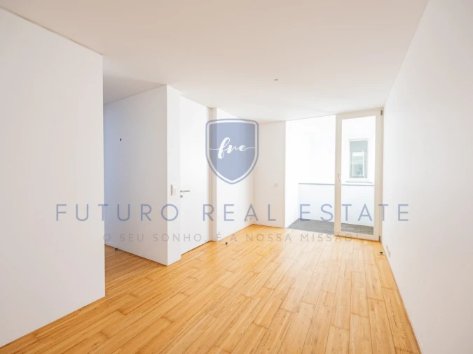 Moradia T3 para Venda em São Martinho Foto 27