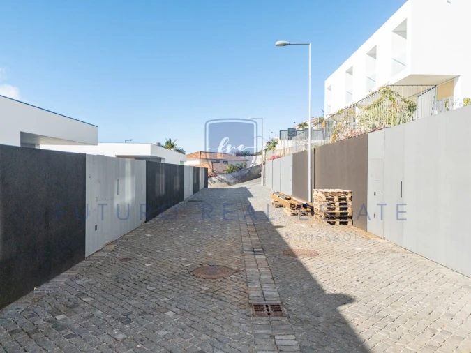 Moradia T3 para Venda em São Martinho Foto 42