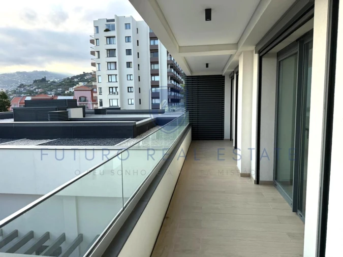 Apartamento T3 para Venda em São Martinho Foto 23
