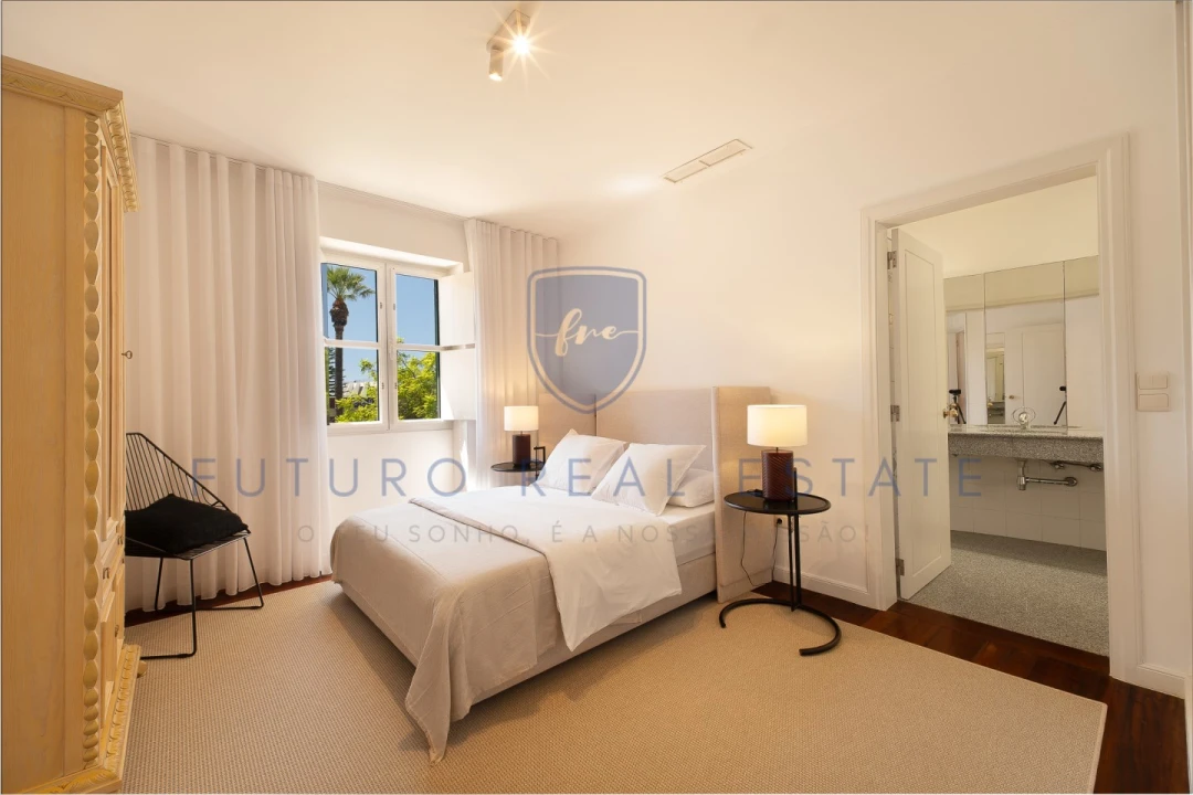 Moradia T4 para Venda em Funchal (Se) Foto 14