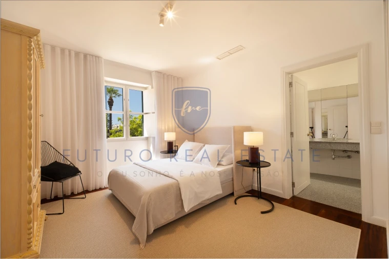 Moradia T4 para Venda em Funchal (Se) Foto 14