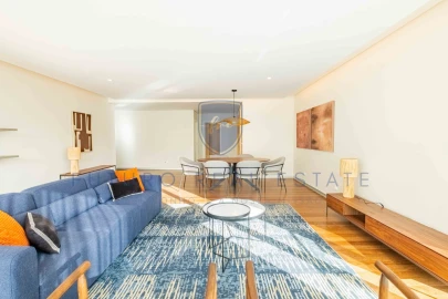 Apartamento T3 para Venda em Funchal (Se)