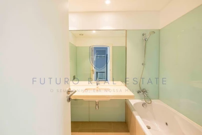 Apartamento T3 para Venda em Funchal (Se)