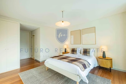 Apartamento T3 para Venda em Funchal (Se)