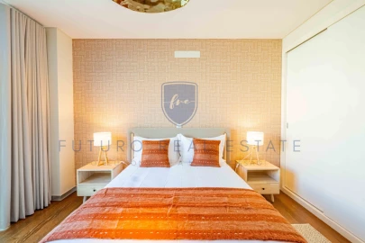 Apartamento T3 para Venda em Funchal (Se)