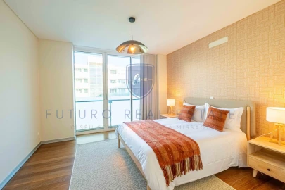 Apartamento T3 para Venda em Funchal (Se)