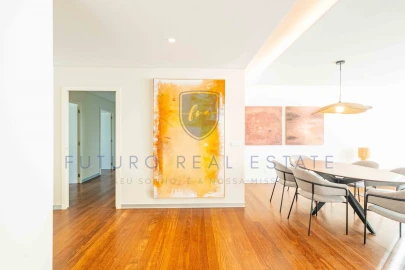 Apartamento T3 para Venda em Funchal (Se)