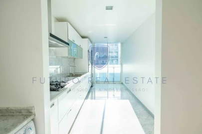 Apartamento T3 para Venda em Funchal (Se)