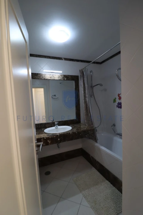 Apartamento T4 para Venda em São Martinho