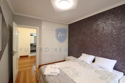 Apartamento T4 para Venda em São Martinho