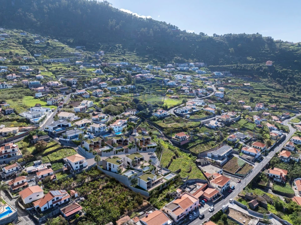 Moradia T3 para Venda em Arco da Calheta Foto 39