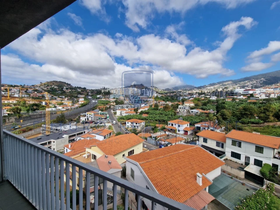 Apartamento T2 para Venda em Santo Antonio Foto 1