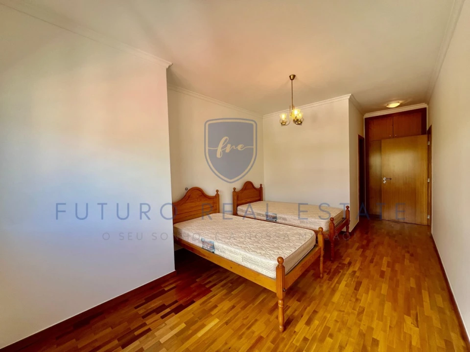 Apartamento T2 para Venda em Santo Antonio Foto 16