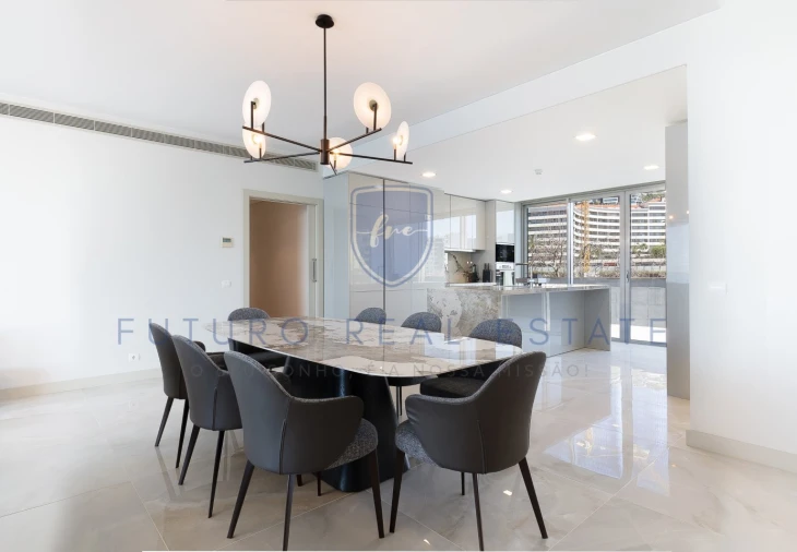 Apartamento T4 para Venda em São Martinho Foto 13