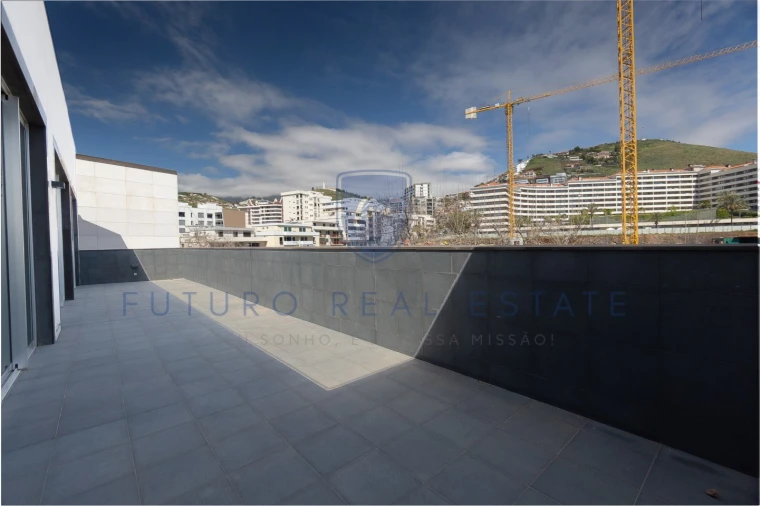 Apartamento T4 para Venda em São Martinho Foto 36