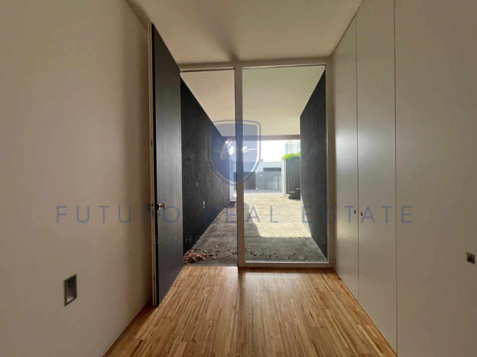 Moradia T4 para Venda em São Martinho Foto 64