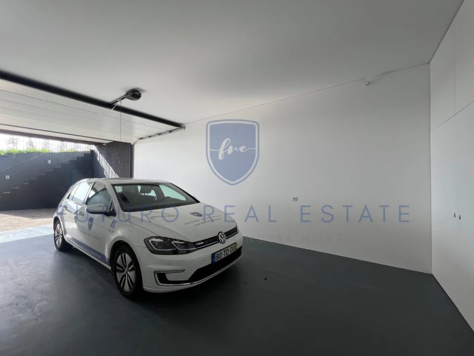 Moradia T4 para Venda em São Martinho Foto 65