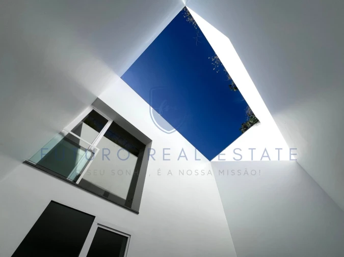 Moradia T4 para Venda em São Martinho Foto 53