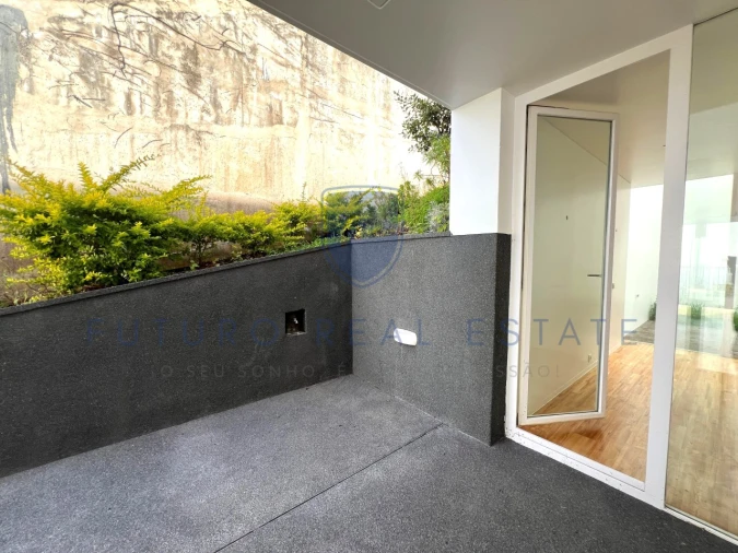 Moradia T4 para Venda em São Martinho Foto 55