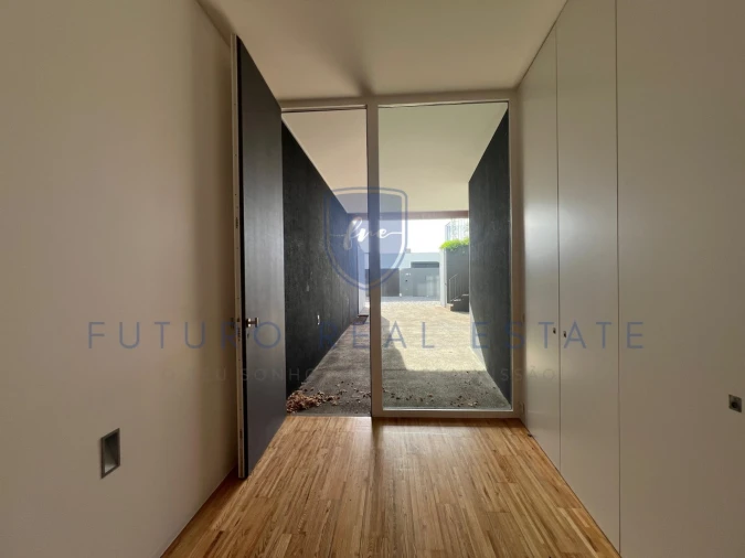 Moradia T4 para Venda em São Martinho Foto 64