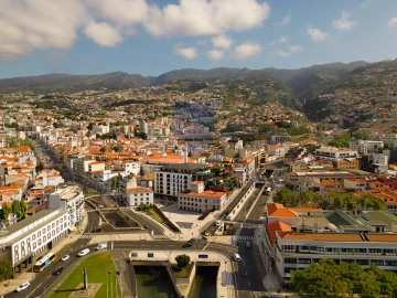 Apartamento T3 para Venda em Funchal (Se)