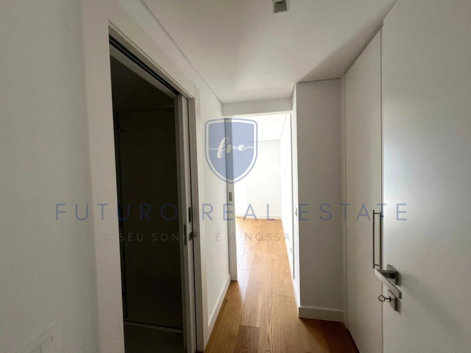 Apartamento T2 para Venda em São Martinho Foto 12