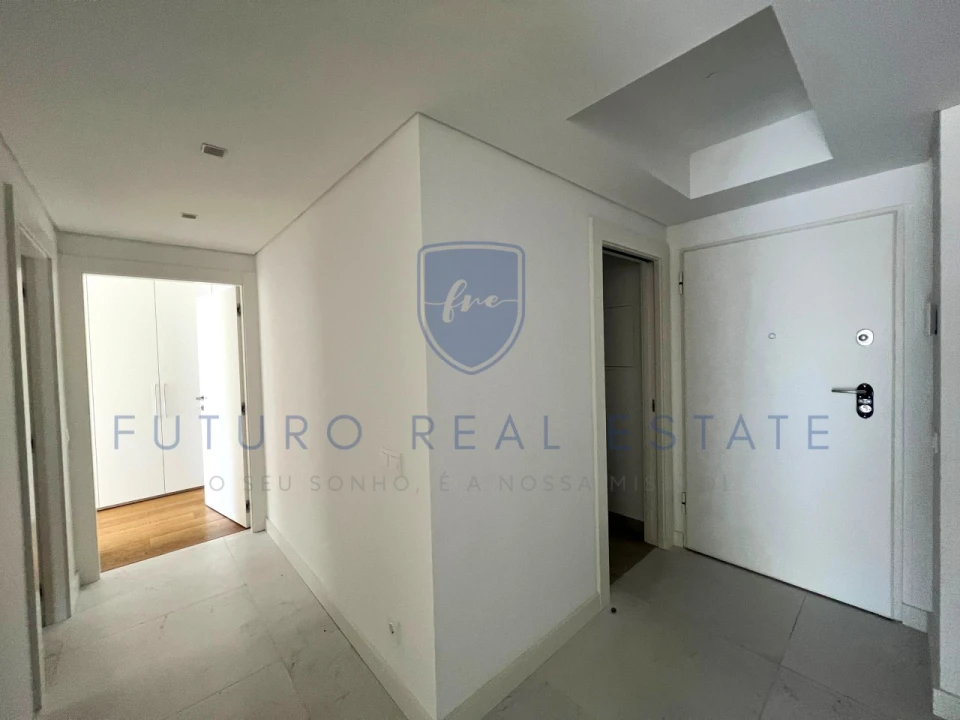 Apartamento T2 para Venda em São Martinho Foto 11