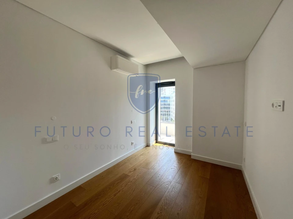Apartamento T2 para Venda em São Martinho Foto 15