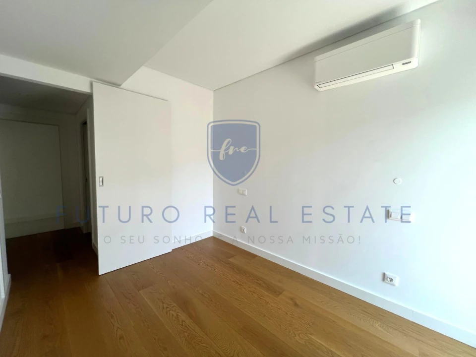 Apartamento T2 para Venda em São Martinho Foto 14