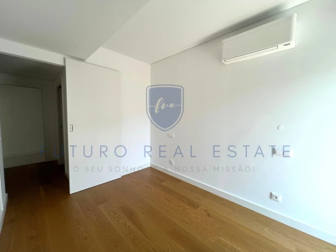 Apartamento T2 para Venda em São Martinho Foto 14