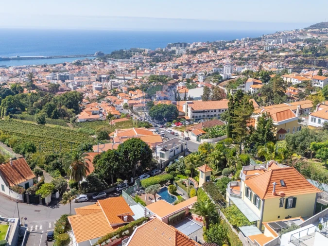 Moradia T6 para Venda em Funchal (Santa Luzia) Foto 43