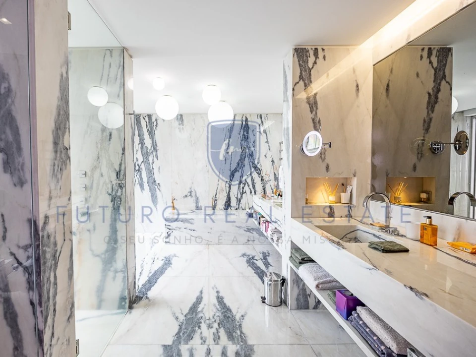 Moradia T4 para Venda em São Gonçalo Foto 13