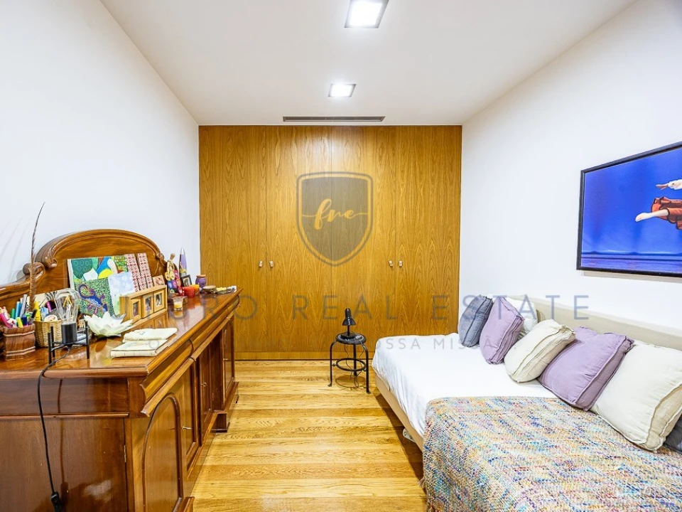 Moradia T4 para Venda em São Gonçalo Foto 34